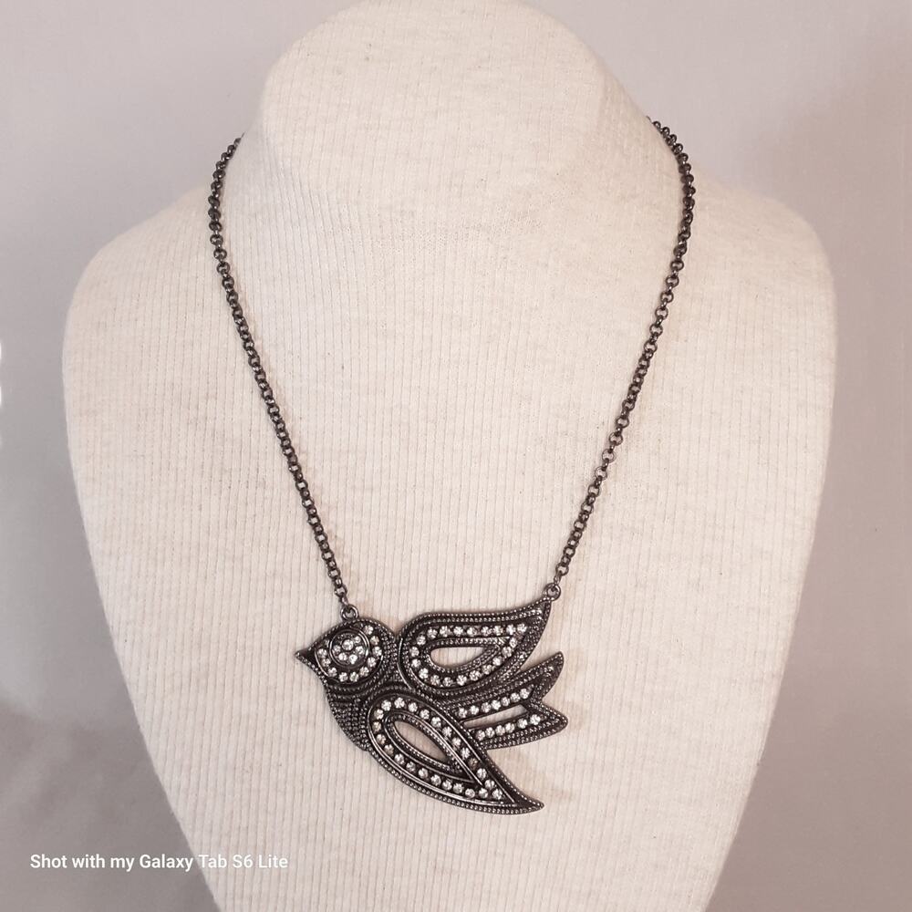 💎AEO Peace Dove Pendant Necklace Gun Metal With Clear Rhinestones